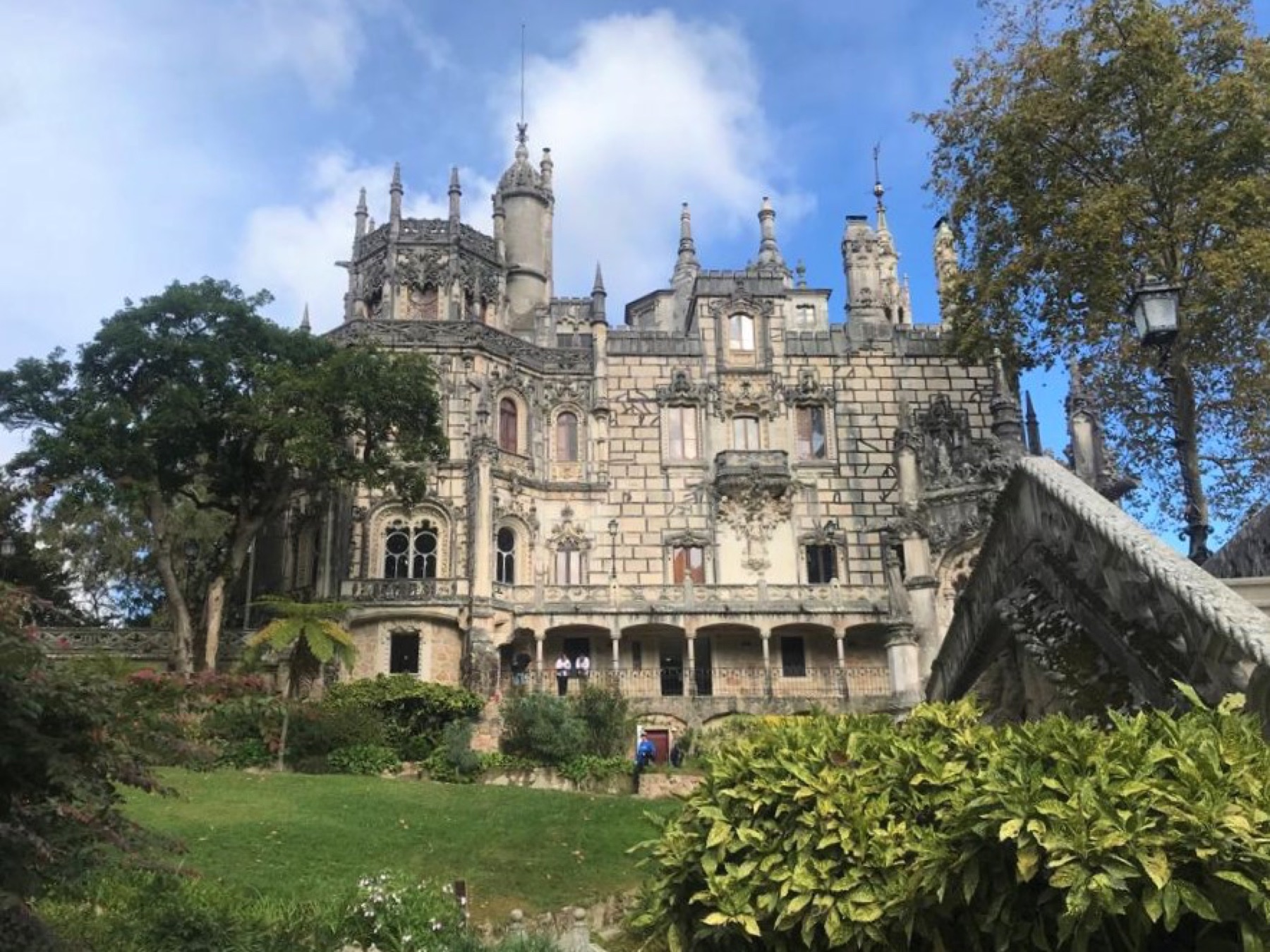 Private tour in Sintra, Portugal. Where we visit the mysterious Quinta da Regaleira palace.